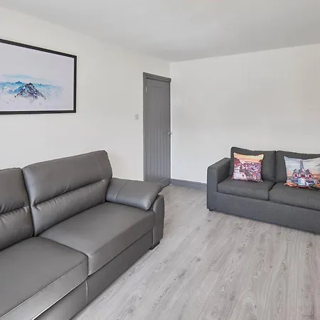 Host & - Layland Holiday home *